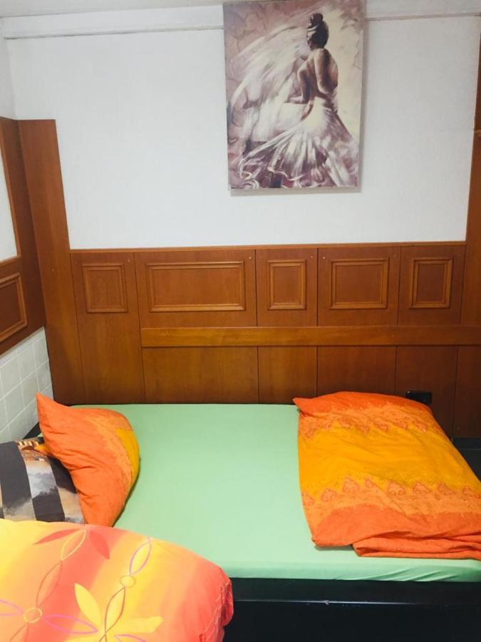 Gaestezimmer I Neo1 Staufenberg (Lower-Saxony) Exterior foto